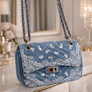 Quilted Blue Bandana-Print Chain Shoulder Bag